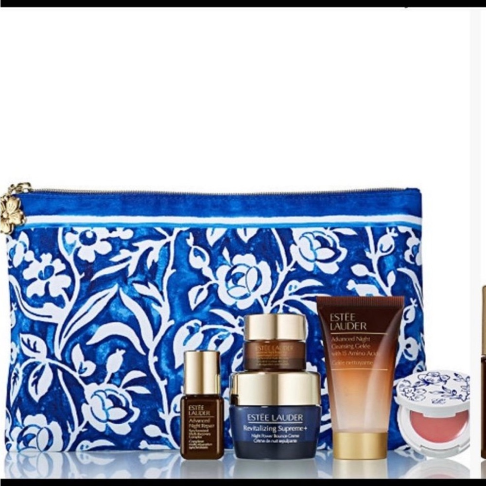 Estee Lauder set skincare cream lip lipstick serum hamd cream